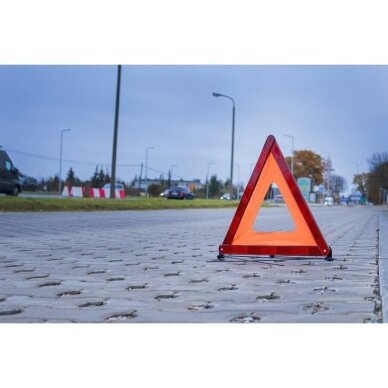 Avarinis ženklas plastikinė pakuotė 2 Avarinis ženklas plastikinė pakuotė 2