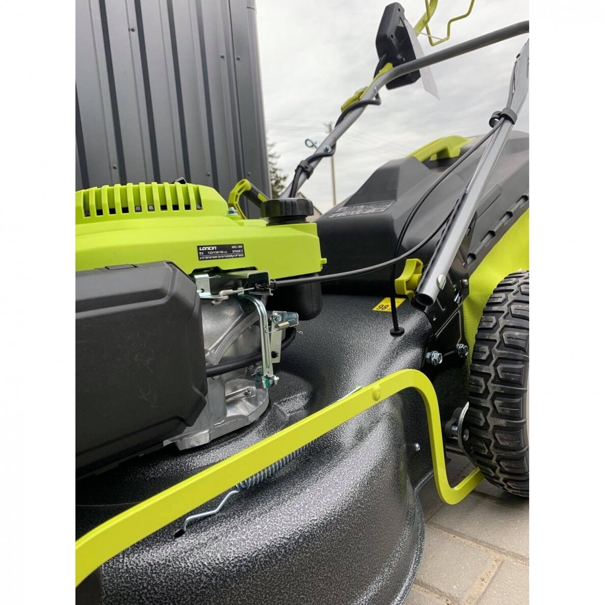 Benzininė žoliapjovė savaeigė/elektrinis starteris 51cm 166cc G-FORCE 6 Benzininė žoliapjovė savaeigė/elektrinis starteris 51cm 166cc G-FORCE 6