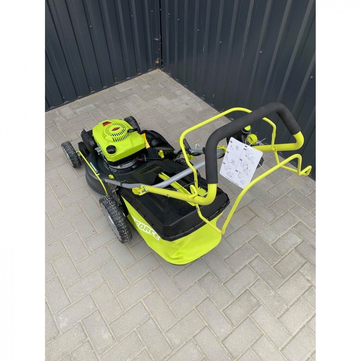 Benzininė žoliapjovė savaeigė/elektrinis starteris 51cm 166cc G-FORCE 3 Benzininė žoliapjovė savaeigė/elektrinis starteris 51cm 166cc G-FORCE 3