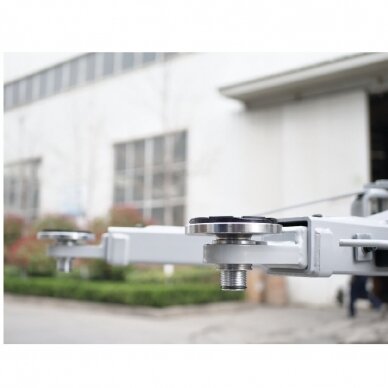 Elektro-hidraulinis dviejų kolonų keltuvas su elektromagnetiniais fiksatoriais su visomis keturiomis 3-jų pakopų letenomis ir dvigubos S kolonos konstrukcija (8-ių lenkimų) 4.5t. trifazis/vienfazis 8 Elektro-hidraulinis dviejų kolonų keltuvas su elektromagnetiniais fiksatoriais su visomis keturiomis 3-jų pakopų letenomis ir dvigubos S kolonos konstrukcija (8-ių lenkimų) 4.5t. trifazis/vienfazis 8