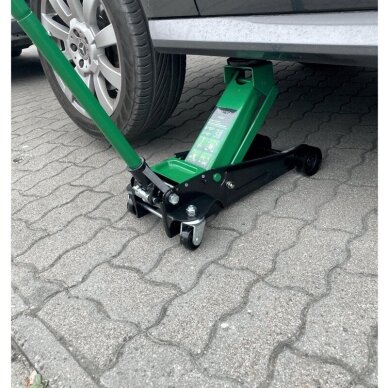 Hidraulinis domkratas su ratukais + apsauginė guma 3T 135-465mm RF-T83505 7