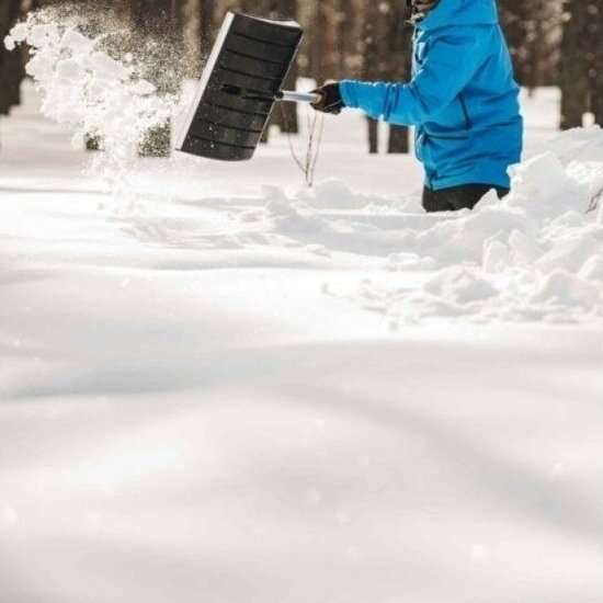 Kastuvas sniego FISKARS SnowXpert 350x1310mm 3 Kastuvas sniego FISKARS SnowXpert 350x1310mm 3