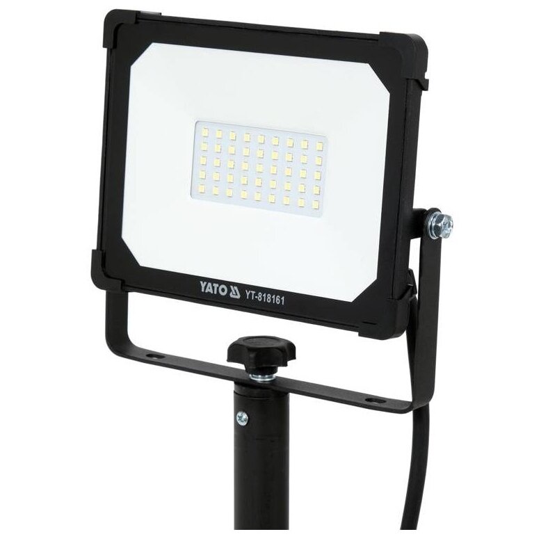 Prožektorius su stovu 30W SMD LED 2 Prožektorius su stovu 30W SMD LED 2