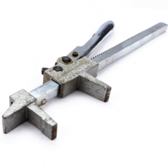 Mechaninis padangų plėstuvas su terkšliniu fiksavimu CL710901 Mechaninis padangų plėstuvas su terkšliniu fiksavimu CL710901