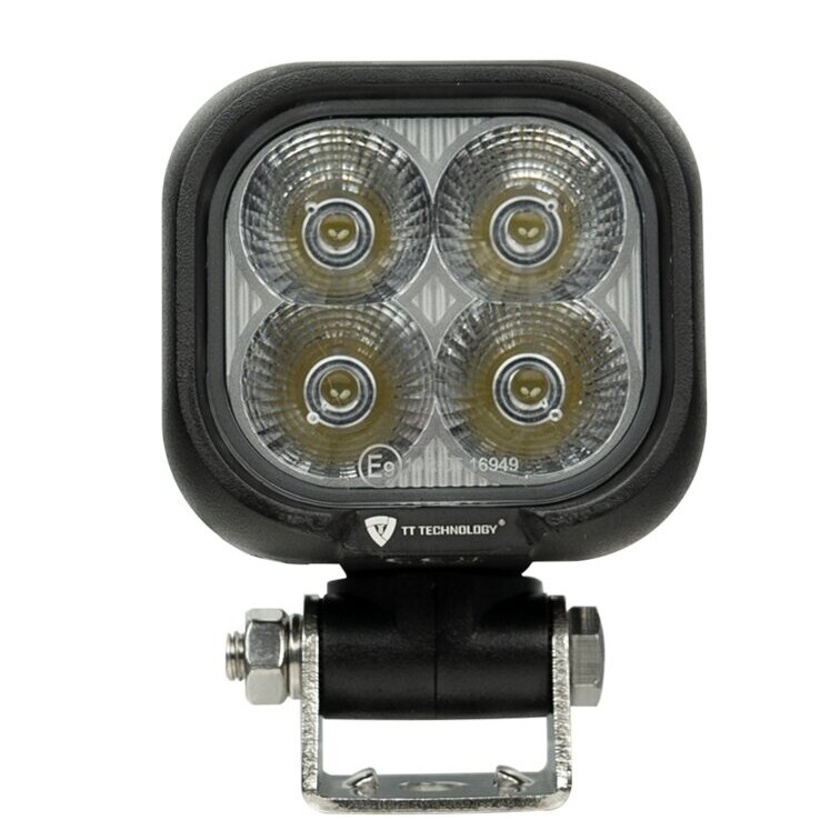 Žibintas darbinis fokusuoto spindulio OSRAM 4LED 10/30V 40W kvadratinis TT.13330S Žibintas darbinis fokusuoto spindulio OSRAM 4LED 10/30V 40W kvadratinis TT.13330S